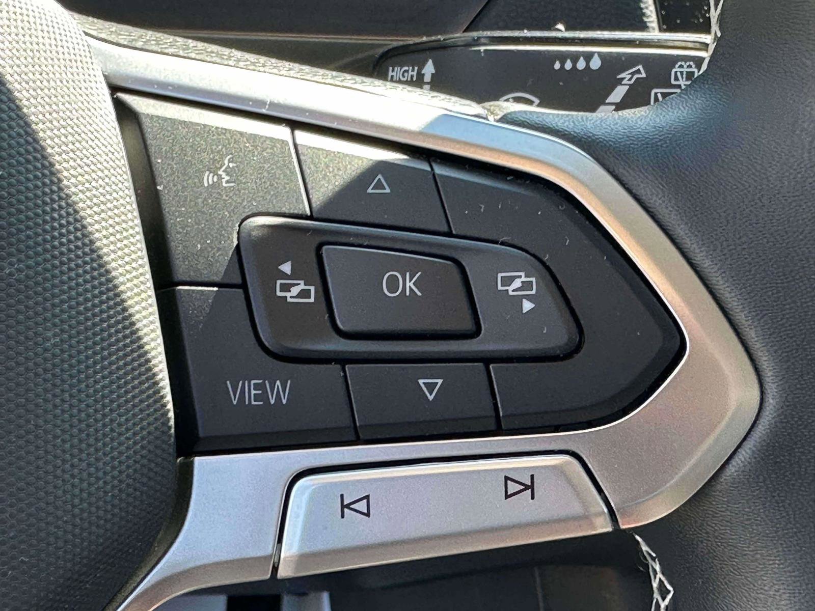 Used 2024 Volkswagen Tiguan S image 19