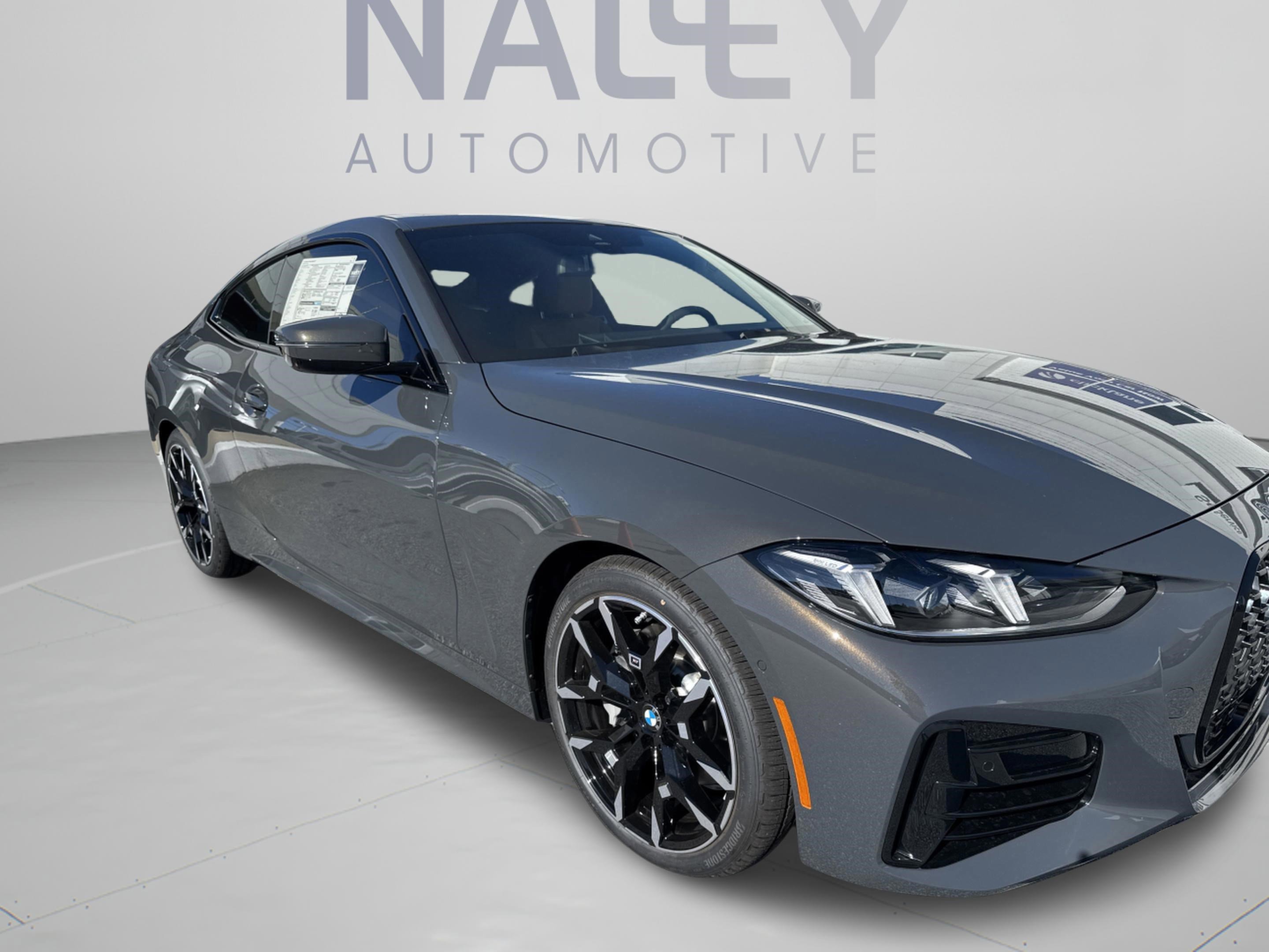 Used 2026 BMW 430i Coupe w/ M Sport Package RWD image 32