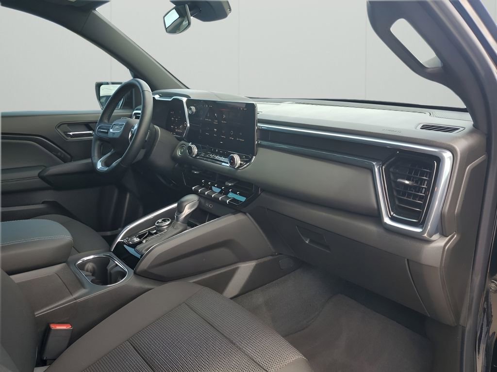 Certified 2025 GMC Canyon Elevation image 14