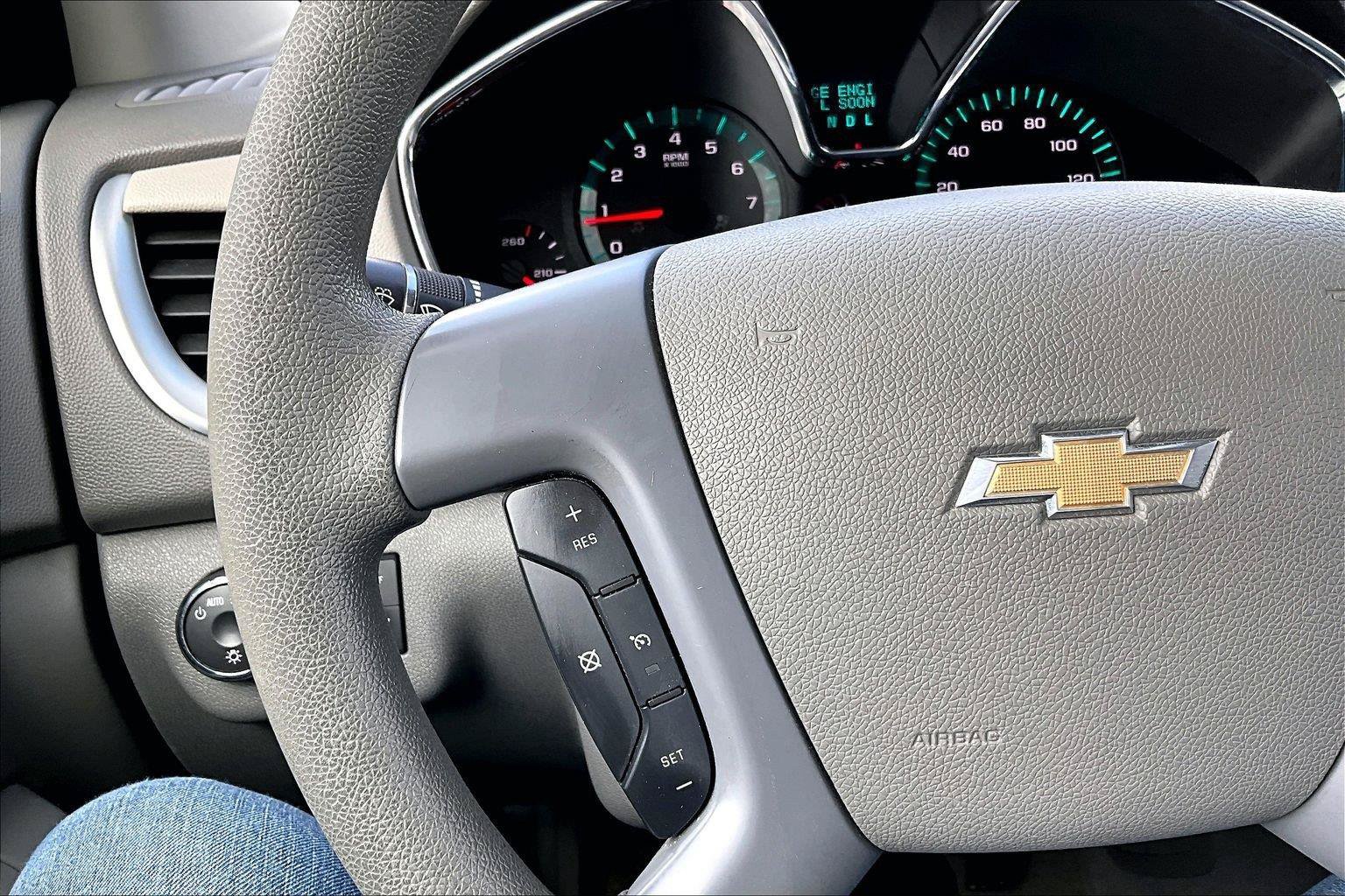 Used 2017 Chevrolet Traverse LS AWD/4WD image 19