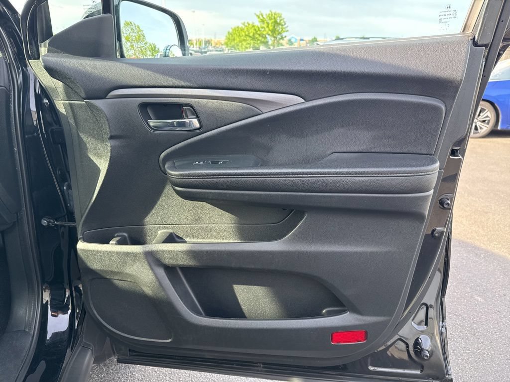 Used 2023 Honda Ridgeline Sport image 38
