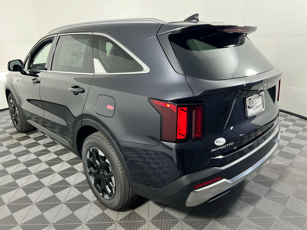 New 2026 Kia Sorento S w/ S Panoramic Sunroof Package FWD image 6