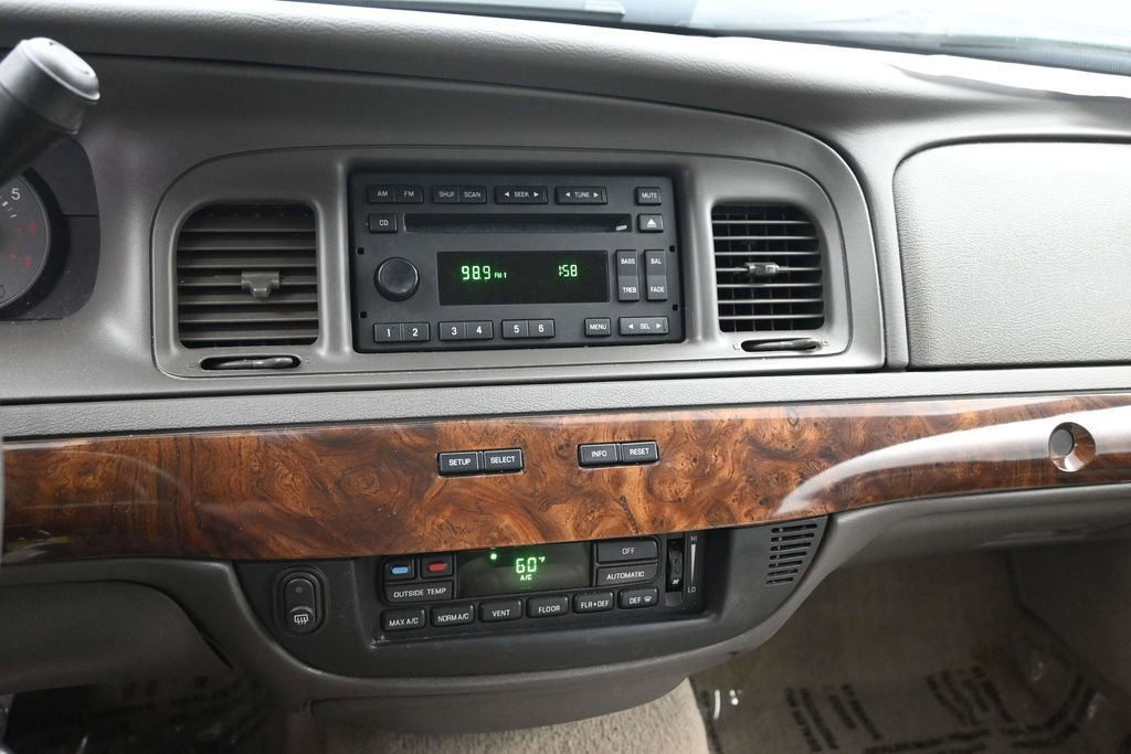 Used 2009 Mercury Grand Marquis LS RWD image 12