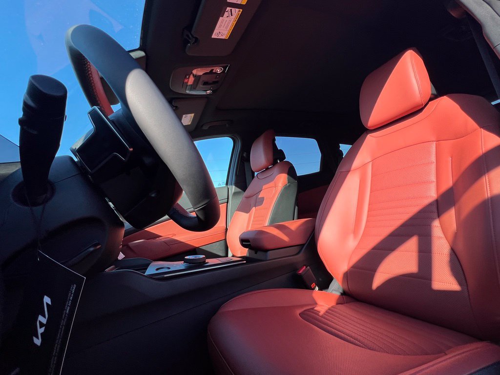 New 2027 Kia Sportage SX Prestige AWD/4WD image 15