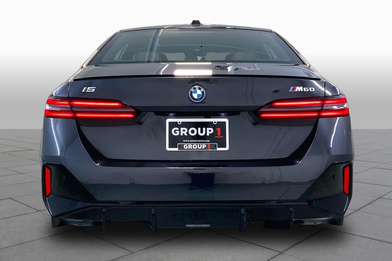 Used 2026 BMW i5 M60 AWD/4WD image 4