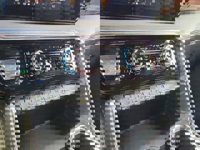 Used 2024 GMC Sierra 3500 Denali Ultimate image 28