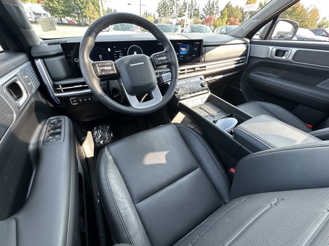 Used 2025 Hyundai Santa Fe Limited image 13