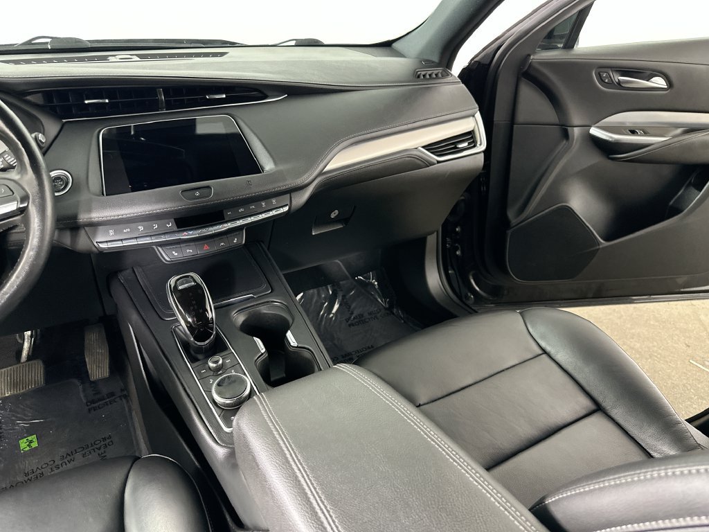 Used 2021 Cadillac XT4 Premium Luxury w/ Trailering Package AWD/4WD image 21