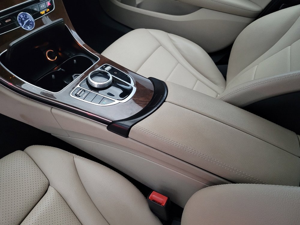 Used 2018 Mercedes-Benz C 300 4MATIC Sedan w/ Premium Package image 26