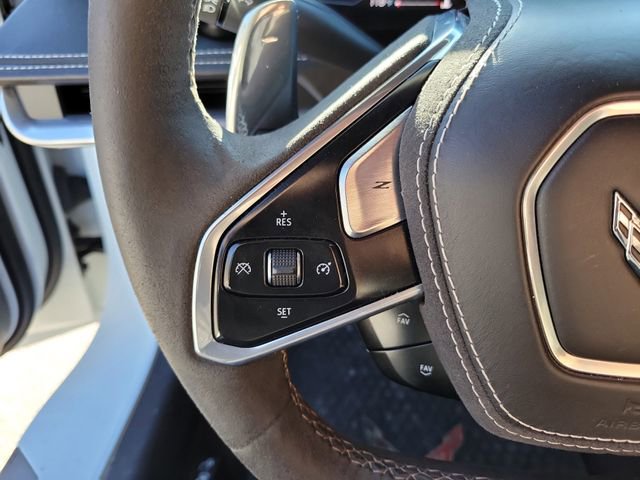 Used 2023 Chevrolet Corvette Stingray w/ Z51 Performance Package image 16