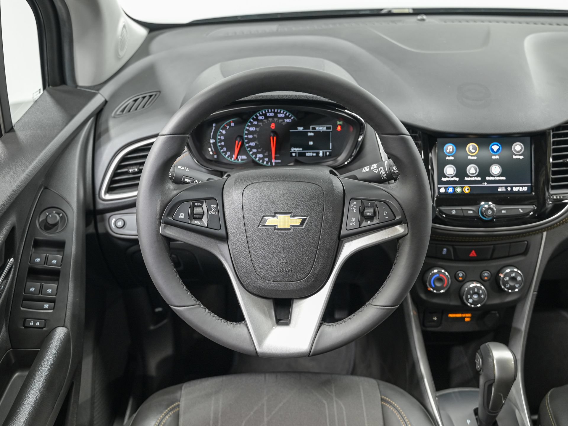 Used 2022 Chevrolet Trax LT w/ LT Convenience Package AWD/4WD image 19