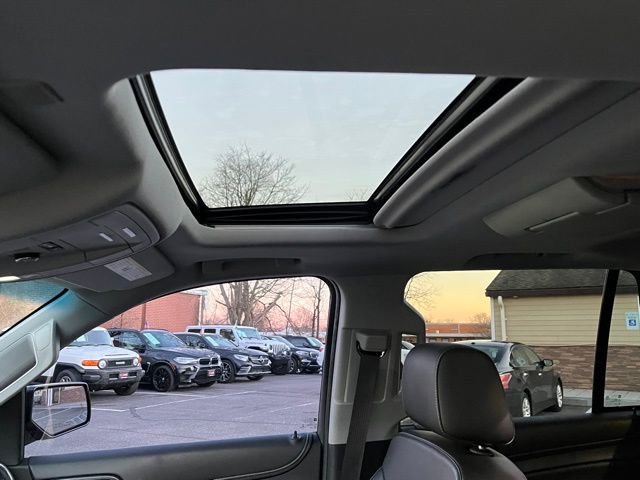 Used 2018 GMC Yukon SLT w/ Open Road Package image 25