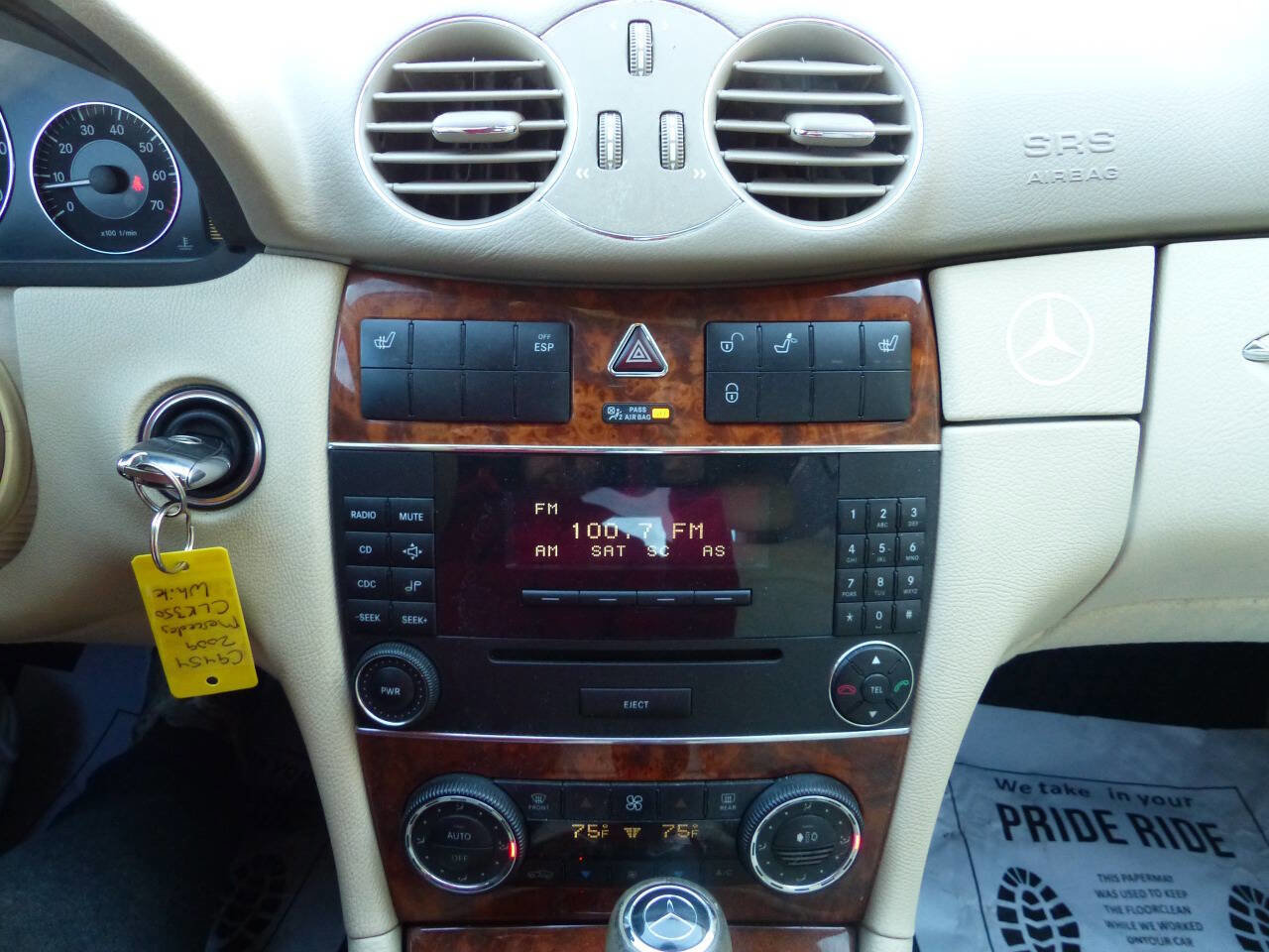 Used 2009 Mercedes-Benz CLK 350 Coupe image 30