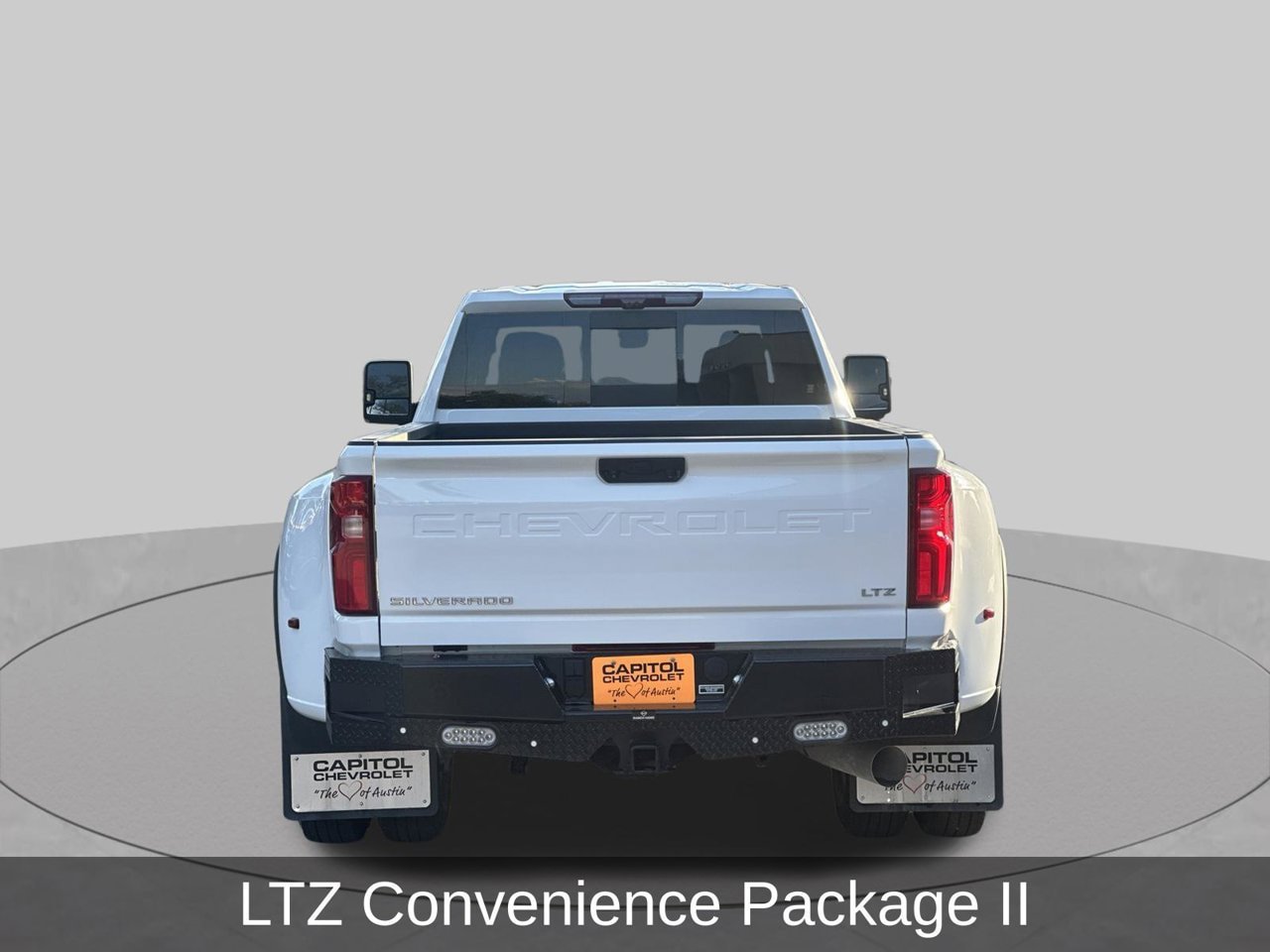 Used 2025 Chevrolet Silverado 3500 LTZ w/ LTZ Texas Edition AWD/4WD image 4