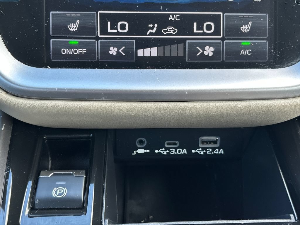Used 2024 Subaru Outback Limited AWD/4WD image 13