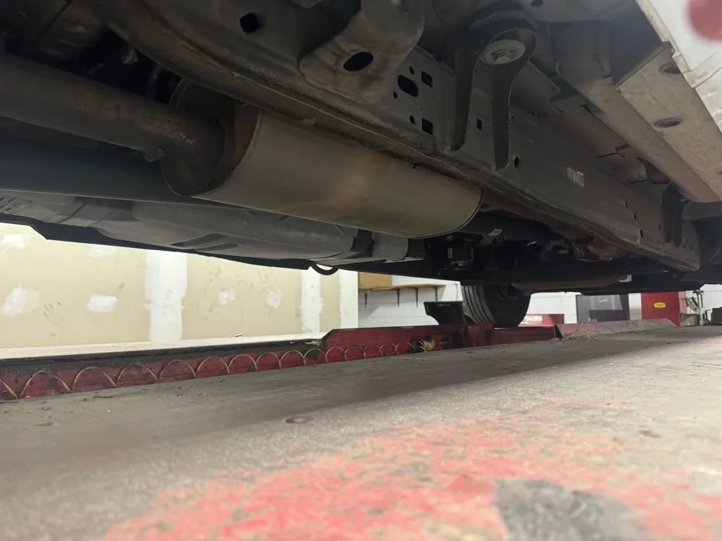 Used 2018 Chevrolet Express 2500 Extended w/ Driver Convenience Package image 30