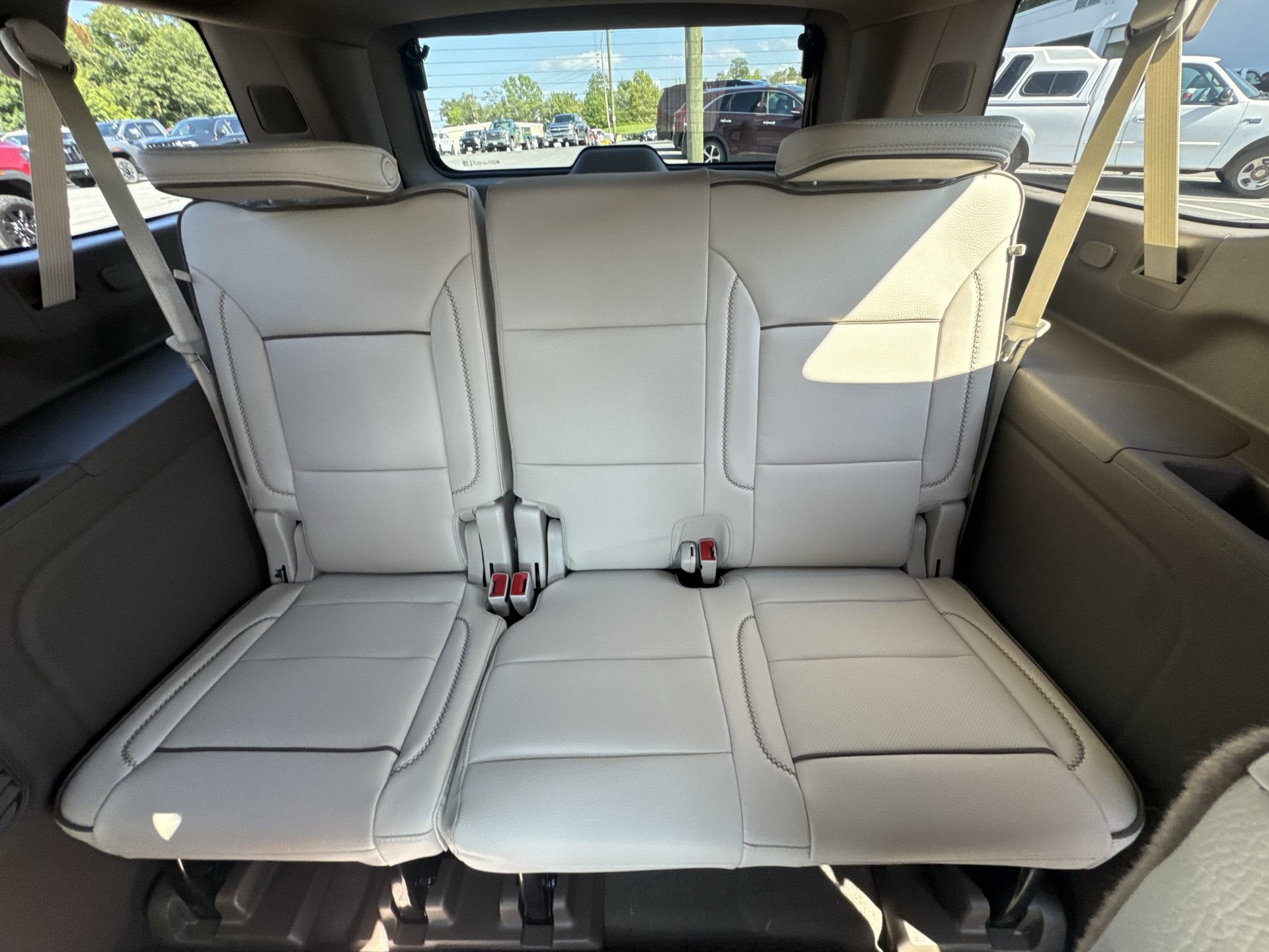 New 2026 GMC Yukon XL Denali w/ Sun & Power Step Package AWD/4WD image 26