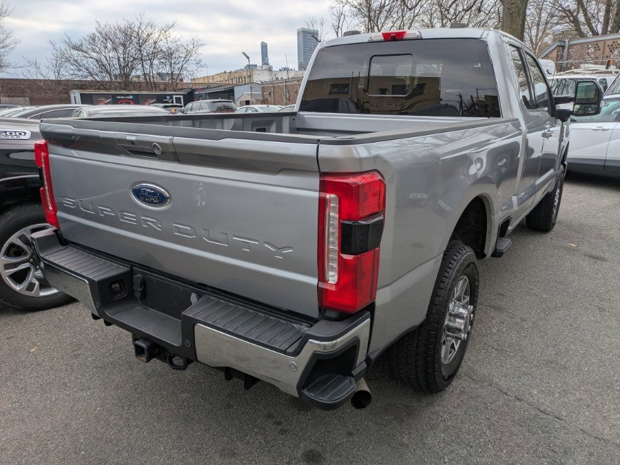 Used 2023 Ford F250 Lariat image 6