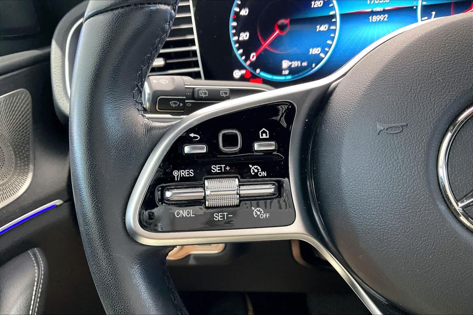 Used 2023 Mercedes-Benz GLE 450 4MATIC image 24