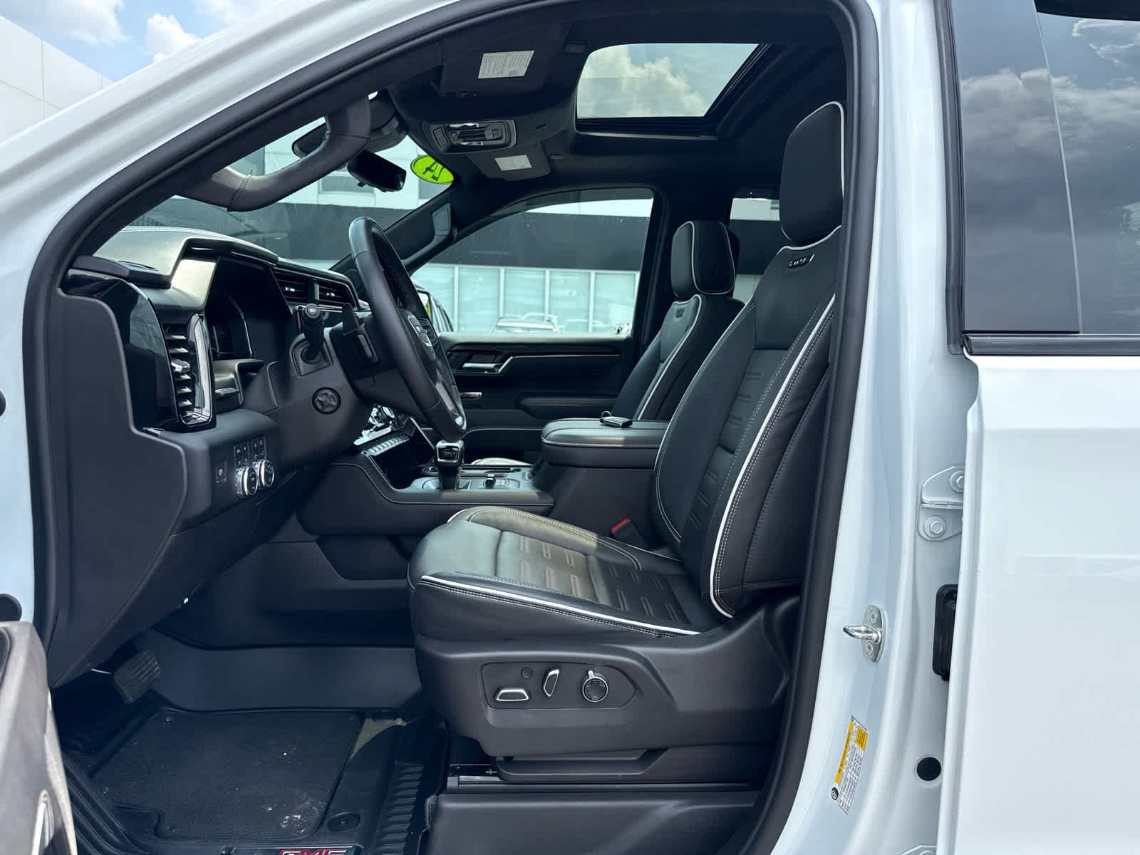 Certified 2024 GMC Sierra 1500 AT4X AWD/4WD image 15
