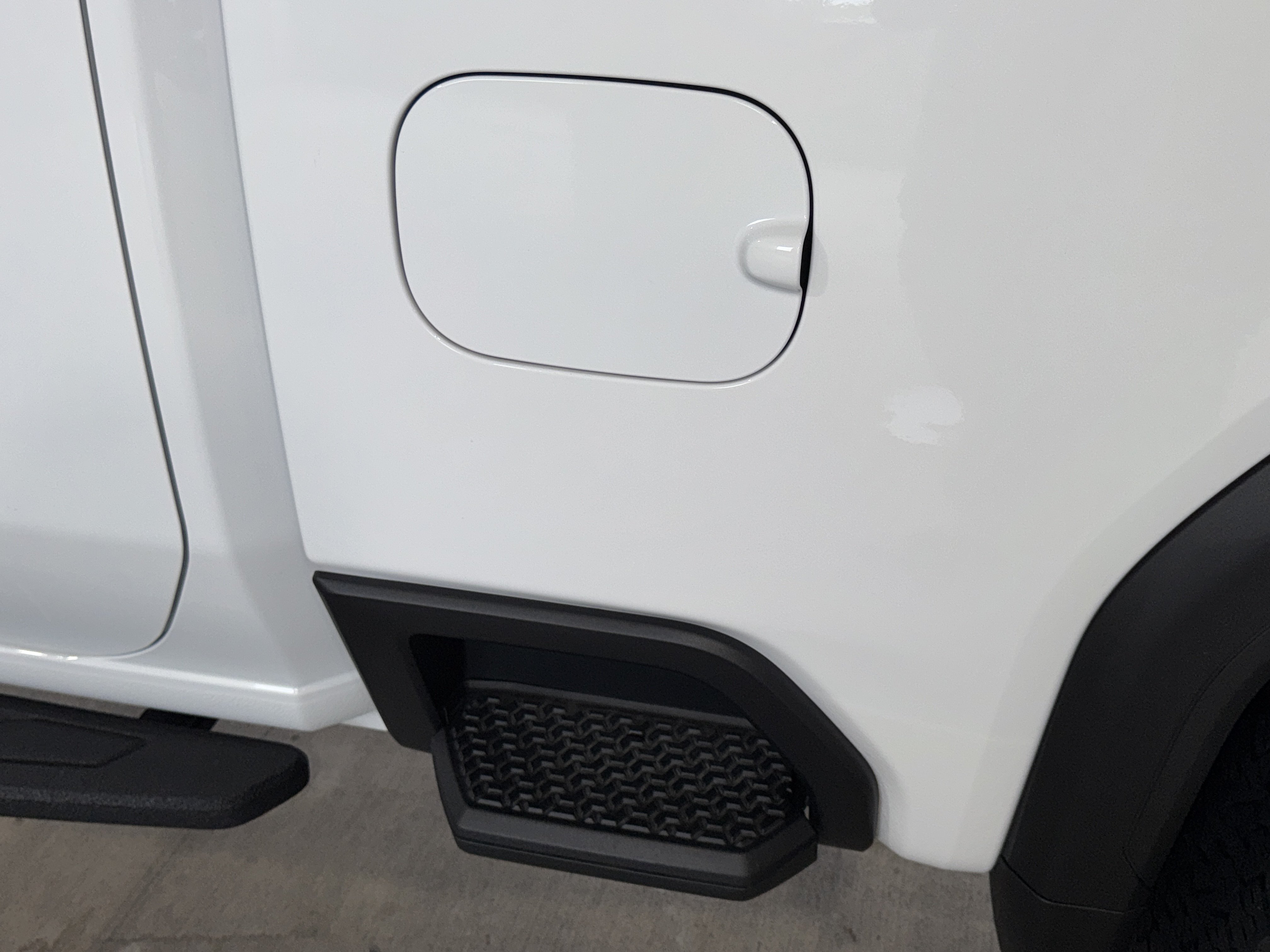 Used 2026 GMC Sierra 2500 AT4 w/ AT4 Premium Plus Package AWD/4WD image 41