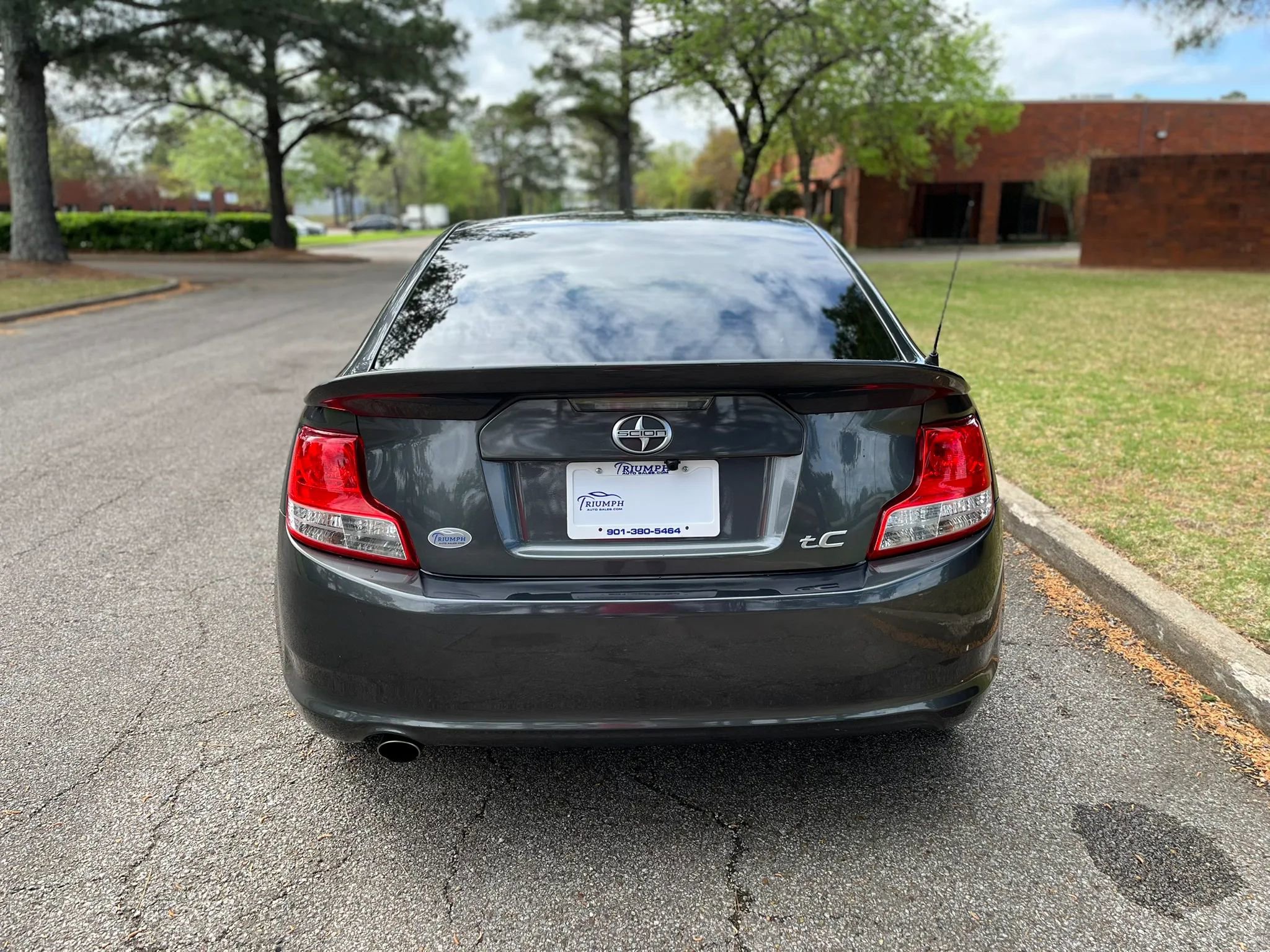Used 2013 Scion tC FWD image 4
