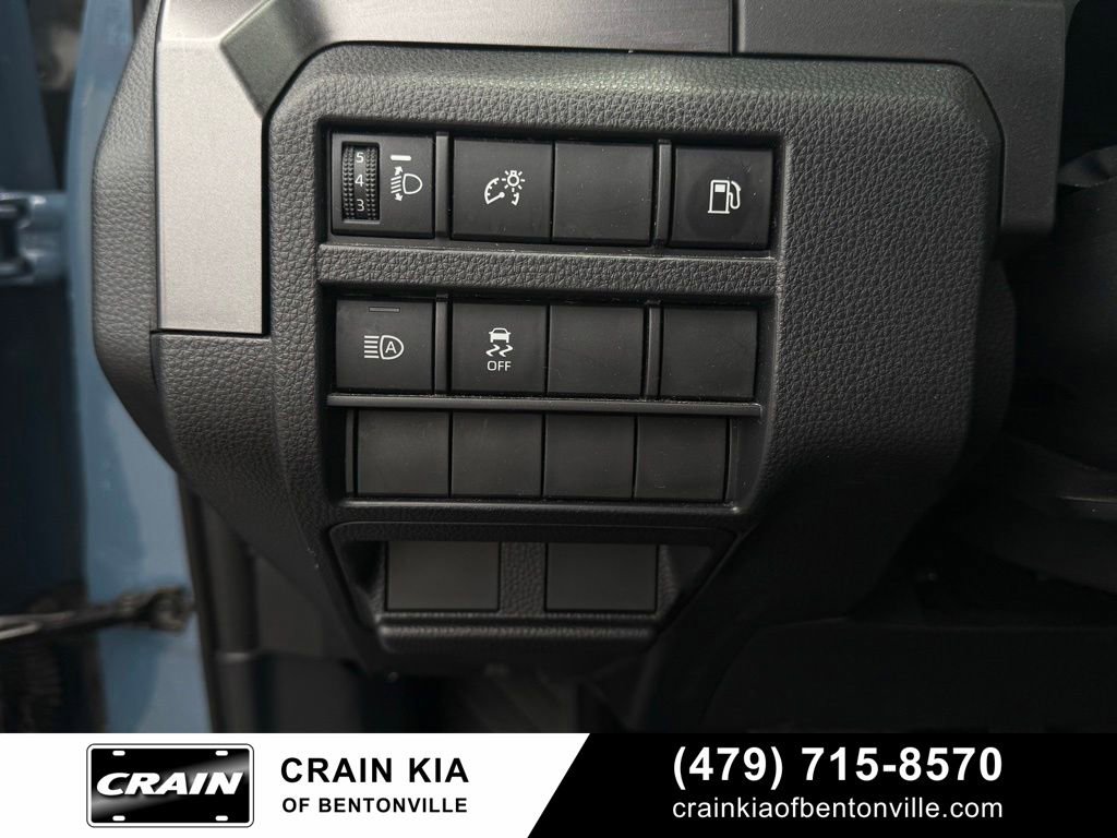 Used 2025 Toyota 4Runner SR5 AWD/4WD image 12
