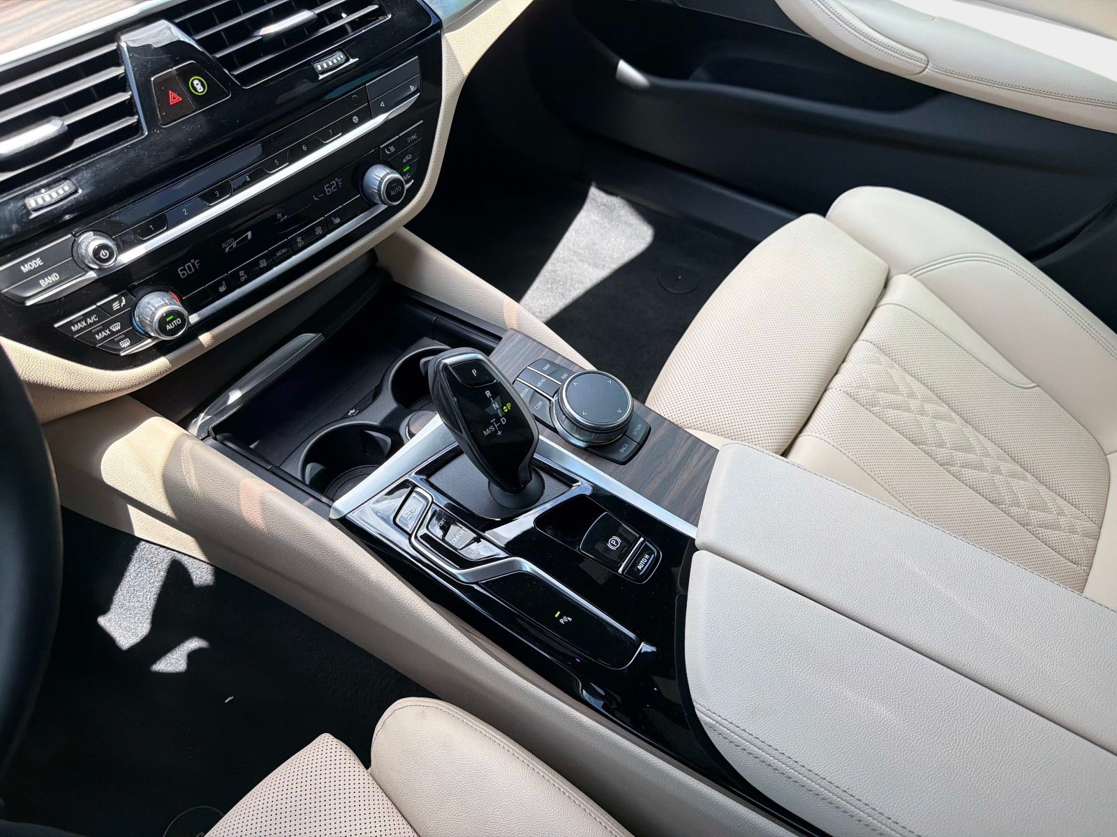 Used 2023 BMW 540i xDrive w/ Premium Package AWD/4WD image 45