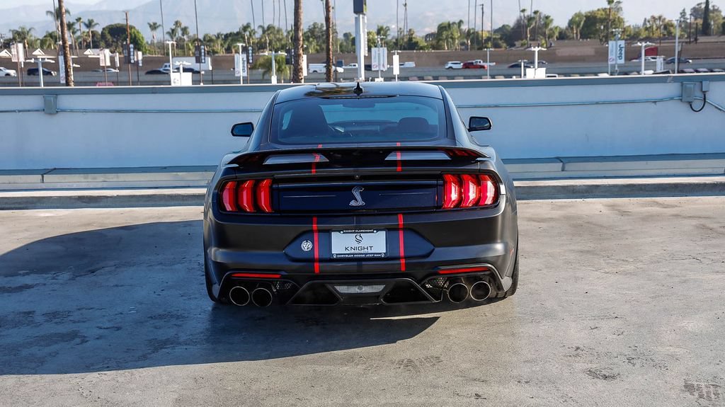Used 2021 Ford Mustang Shelby GT500 w/ Technology Package RWD image 8