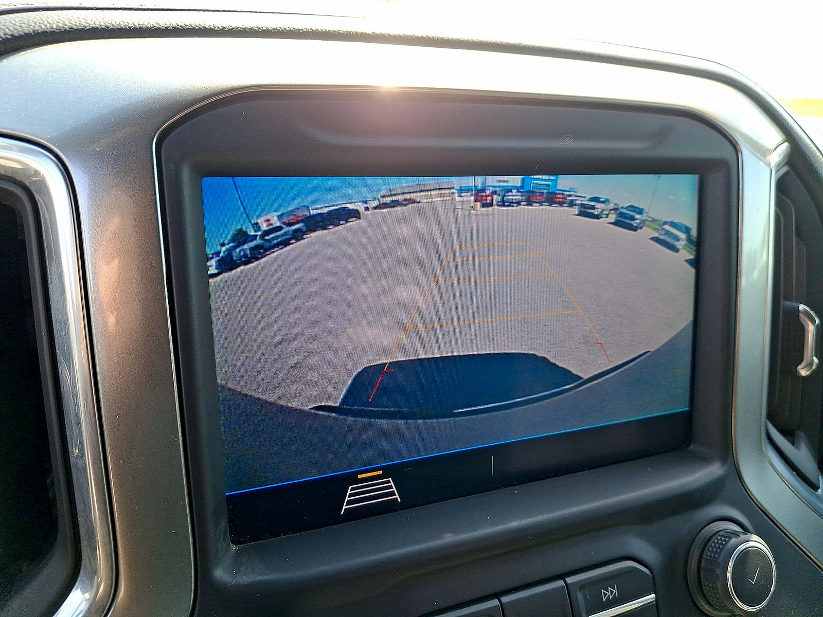 Used 2020 Chevrolet Silverado 1500 LT RWD image 15