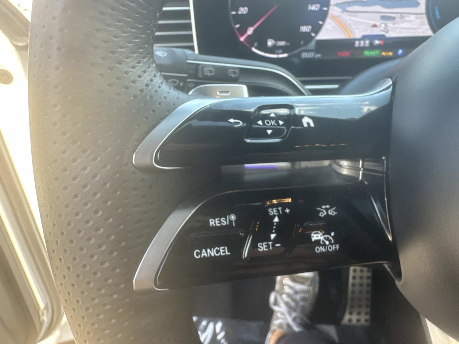 Certified 2025 Mercedes-Benz GLE 450e 4MATIC image 29