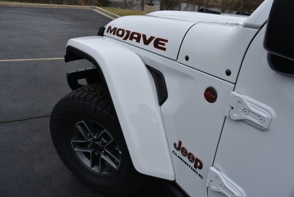 New 2026 Jeep Gladiator Mojave AWD/4WD image 38