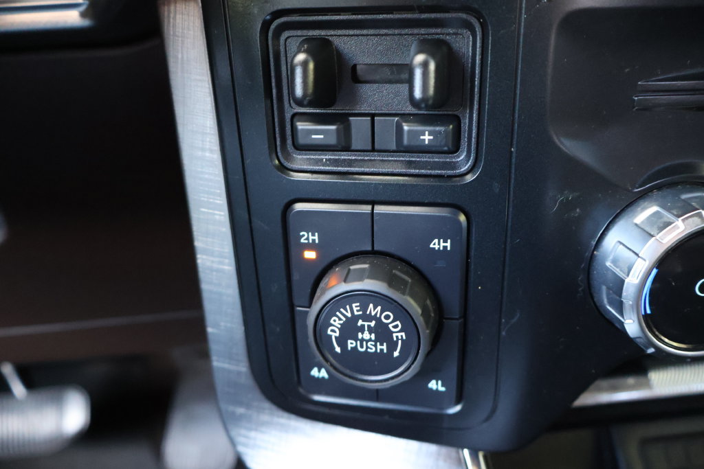 Used 2023 Ford F150 King Ranch w/ Equipment Group 601A High AWD/4WD image 40