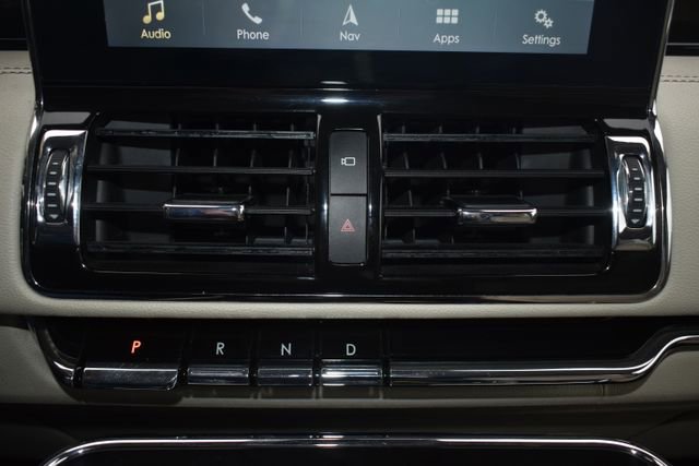 Used 2018 Lincoln Navigator L Reserve w/ Technology Package AWD/4WD image 37