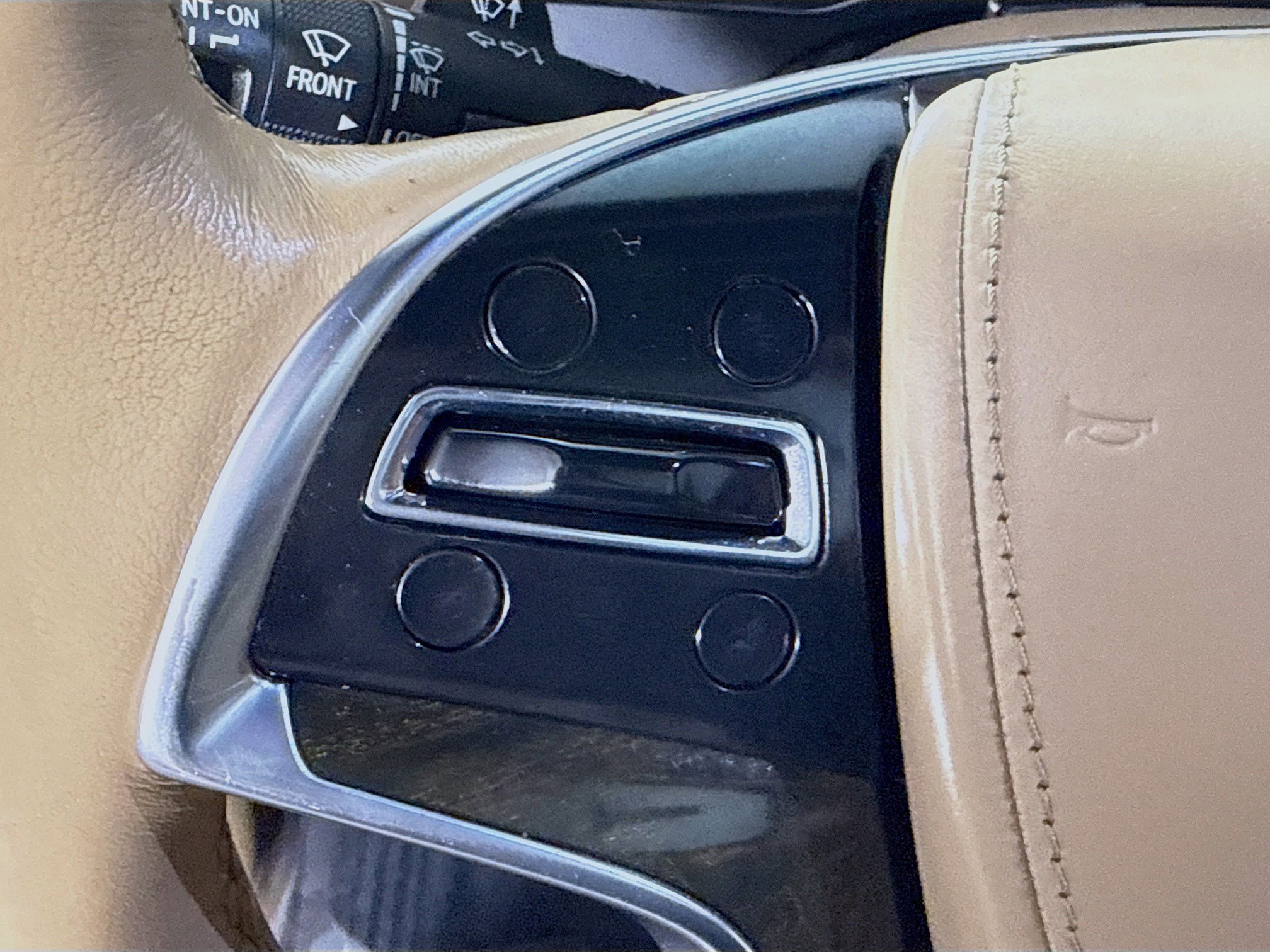 Used 2020 Cadillac Escalade Platinum image 14