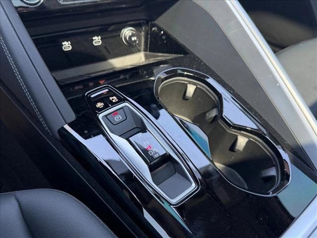Used 2025 Audi Q5 Premium w/ Convenience Package AWD/4WD image 12