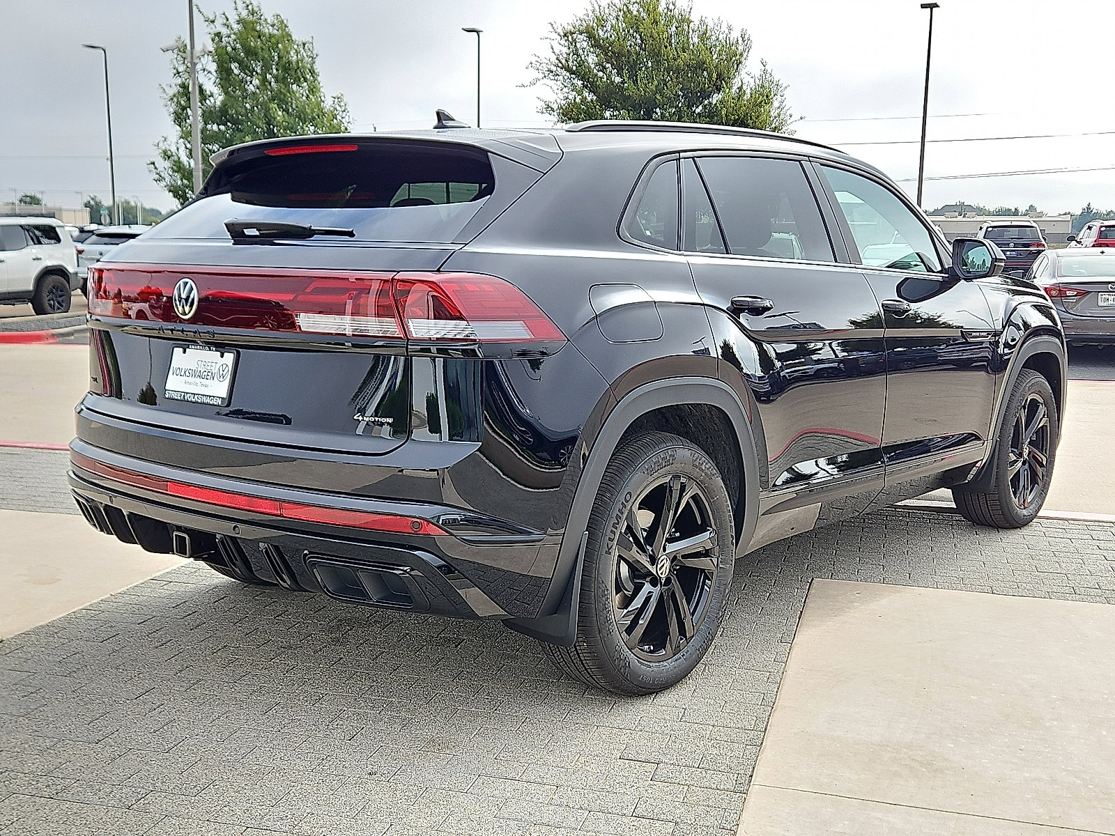 New 2026 Volkswagen Atlas Cross Sport SEL R-Line image 3