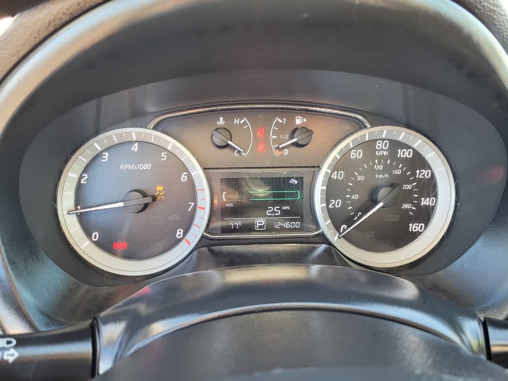 Used 2013 Nissan Sentra SV FWD image 20