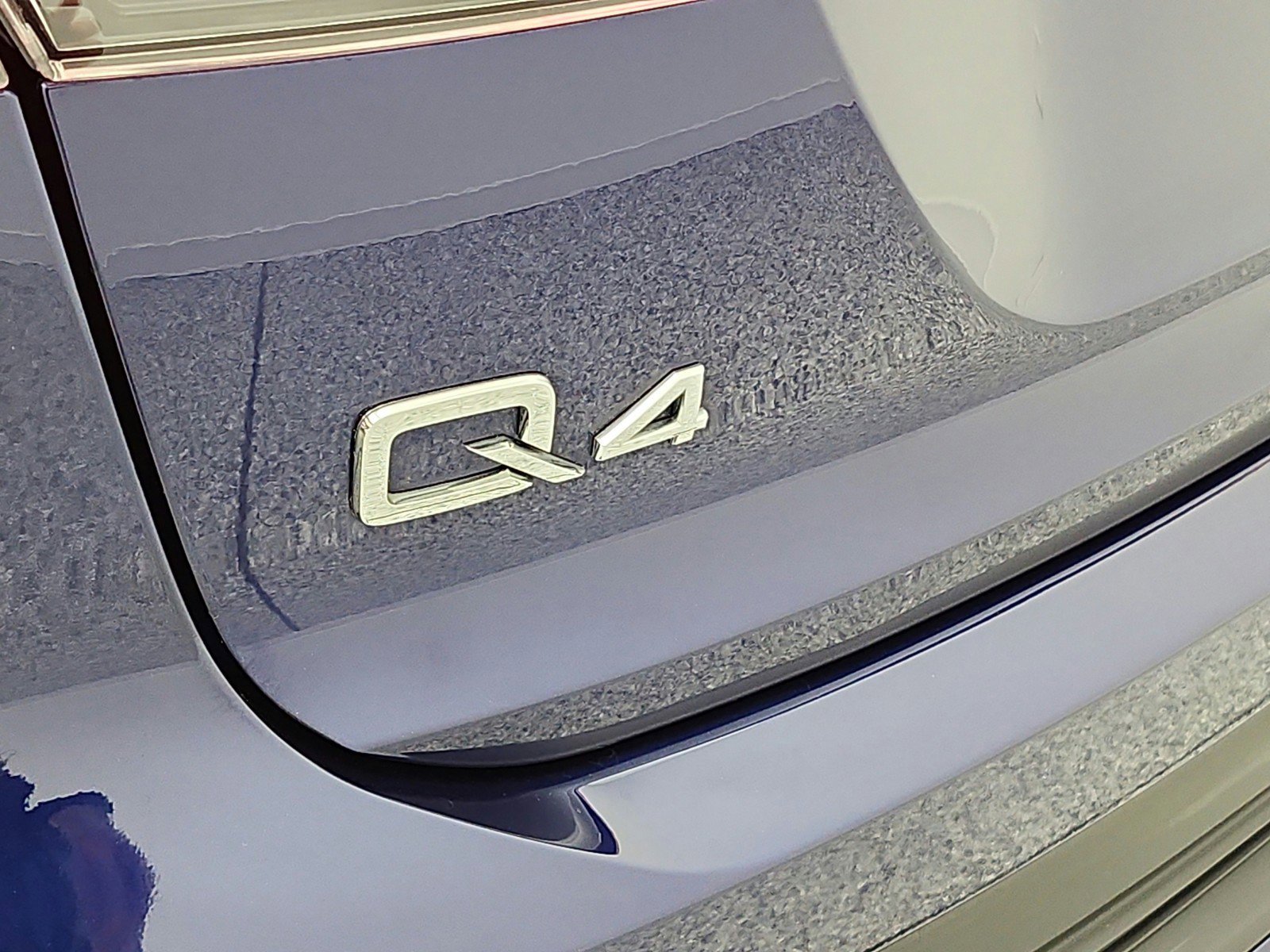 Used 2023 Audi Q4 e-tron Premium Plus w/ Premium Plus image 33