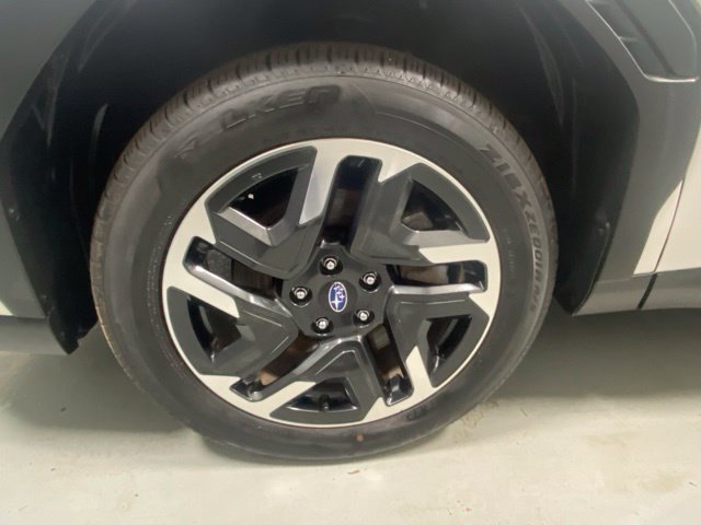 Used 2025 Subaru Forester Limited w/ Popular Package AWD/4WD image 5