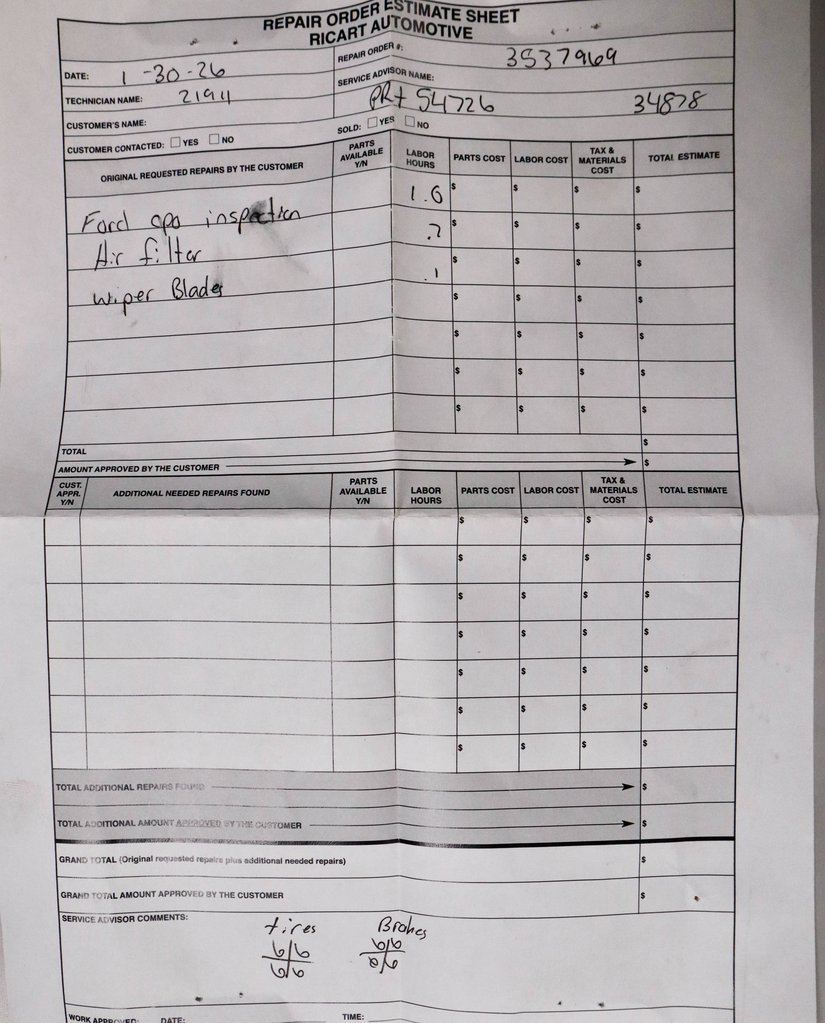 Certified 2022 Ford Edge SE image 5