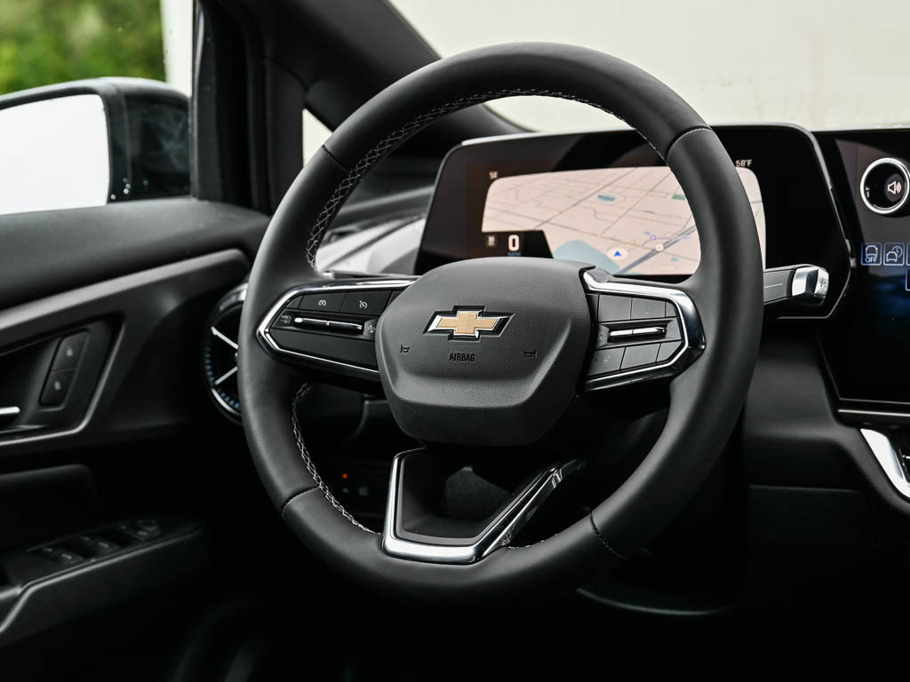 New 2026 Chevrolet Equinox EV LT w/ Comfort Package AWD/4WD image 13