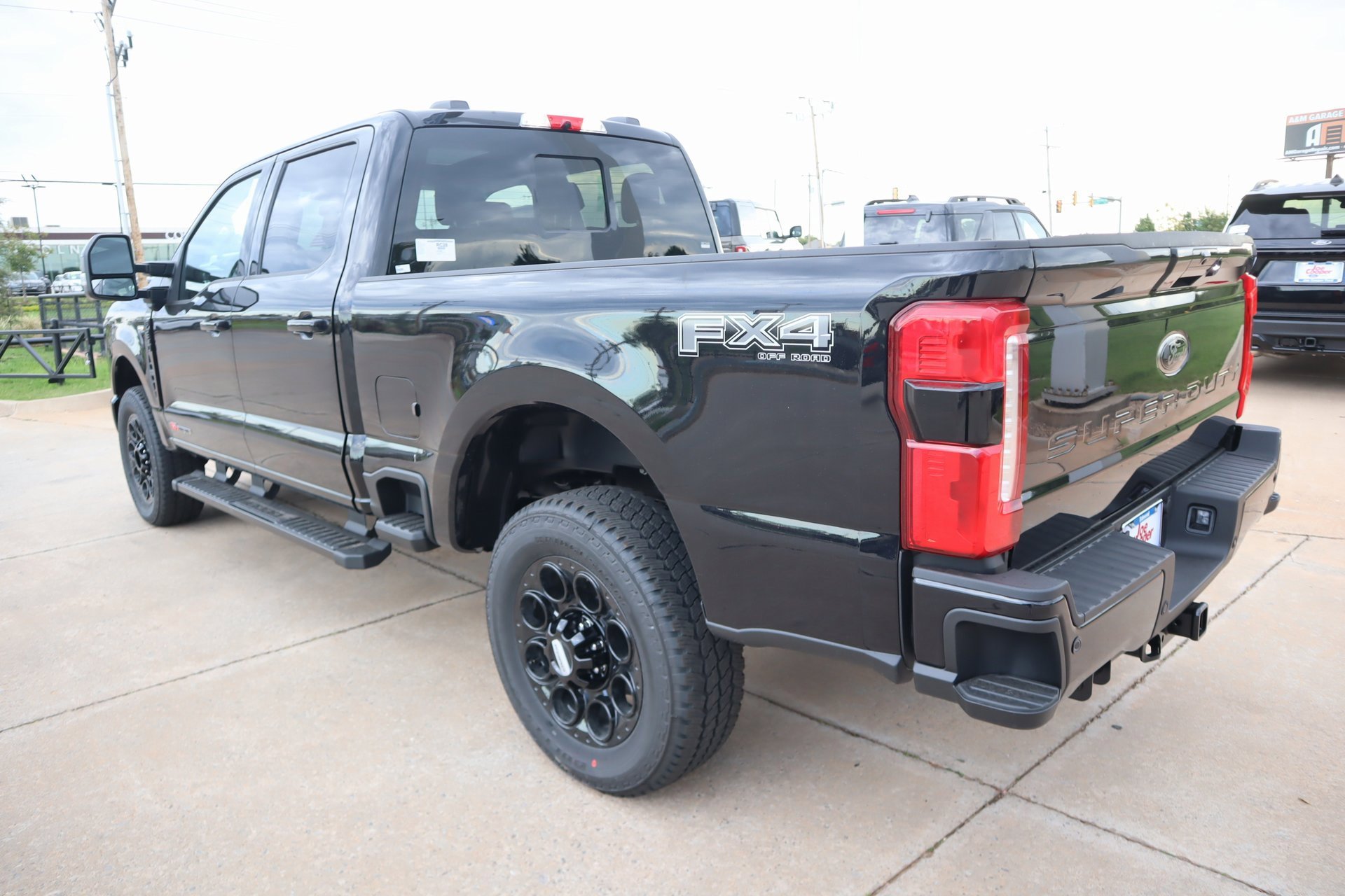 New 2026 Ford F250 Lariat w/ Black Appearance Package image 25