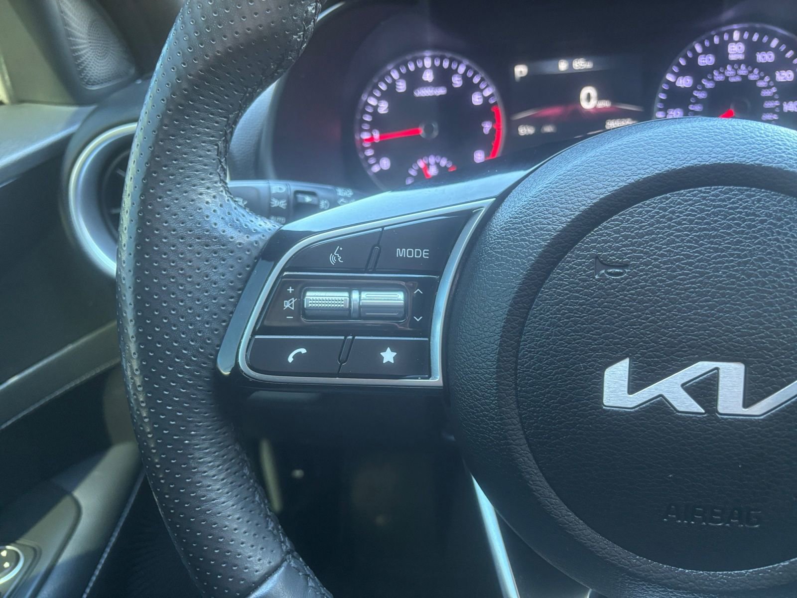 Used 2024 Kia Forte GT-Line image 22
