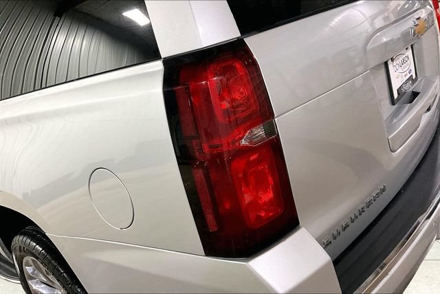 Used 2018 Chevrolet Suburban Premier AWD/4WD image 8