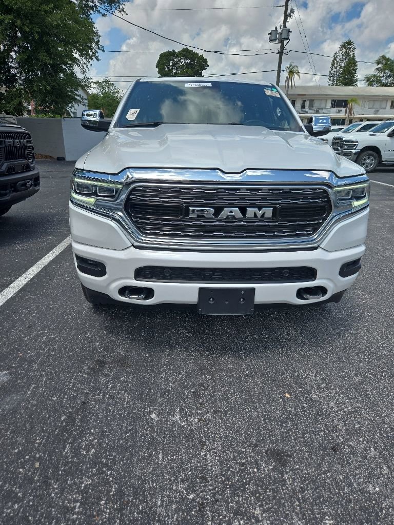 Used 2023 RAM 1500 Limited AWD/4WD image 2