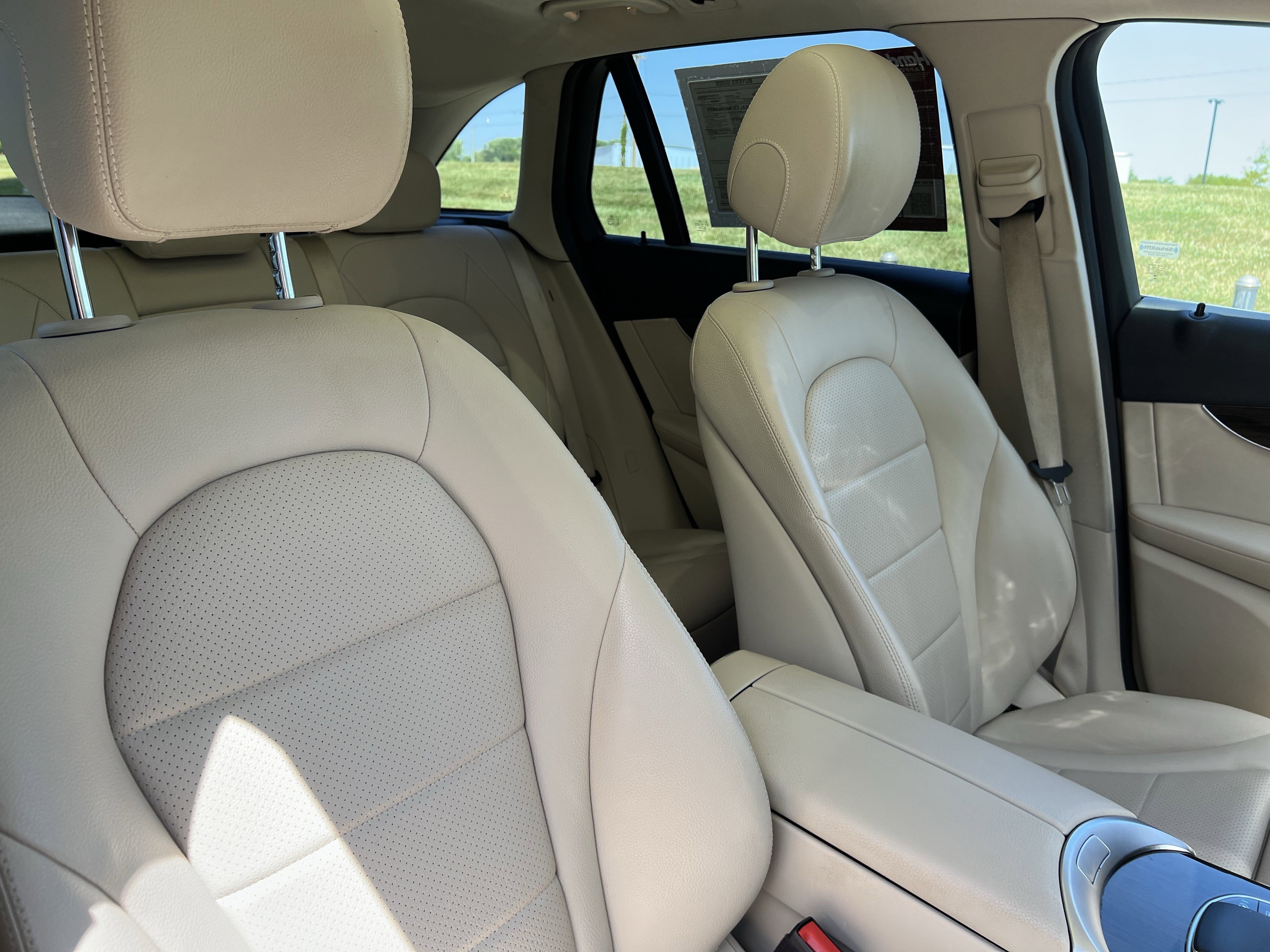 Certified 2021 Mercedes-Benz GLC 300 image 35