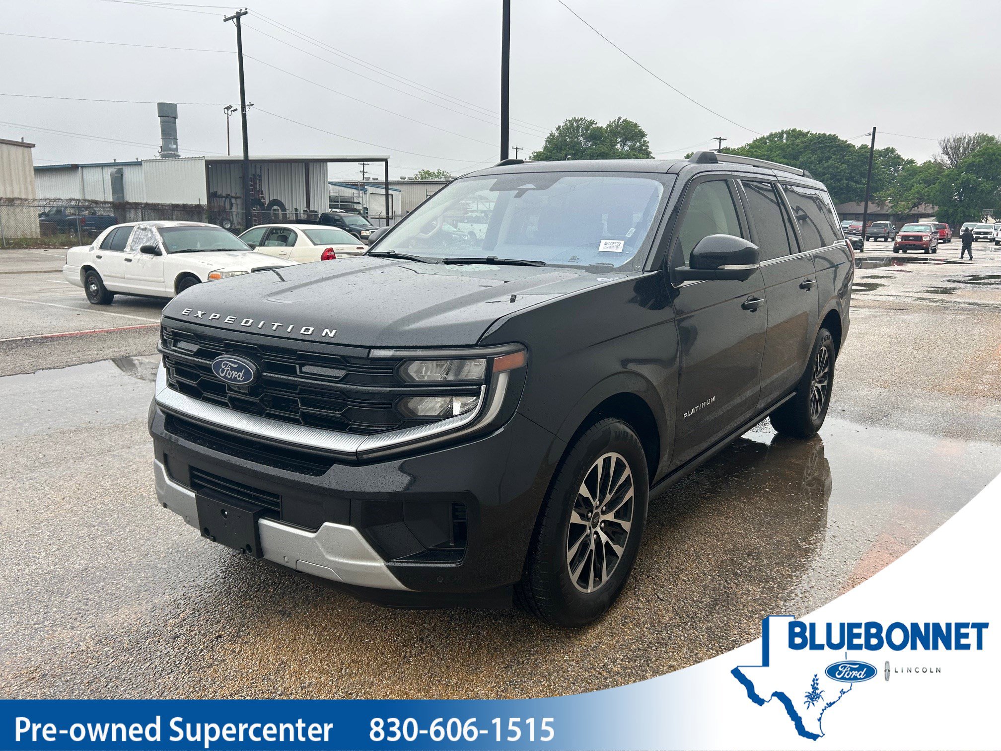 Used 2025 Ford Expedition Max Platinum AWD/4WD image 1