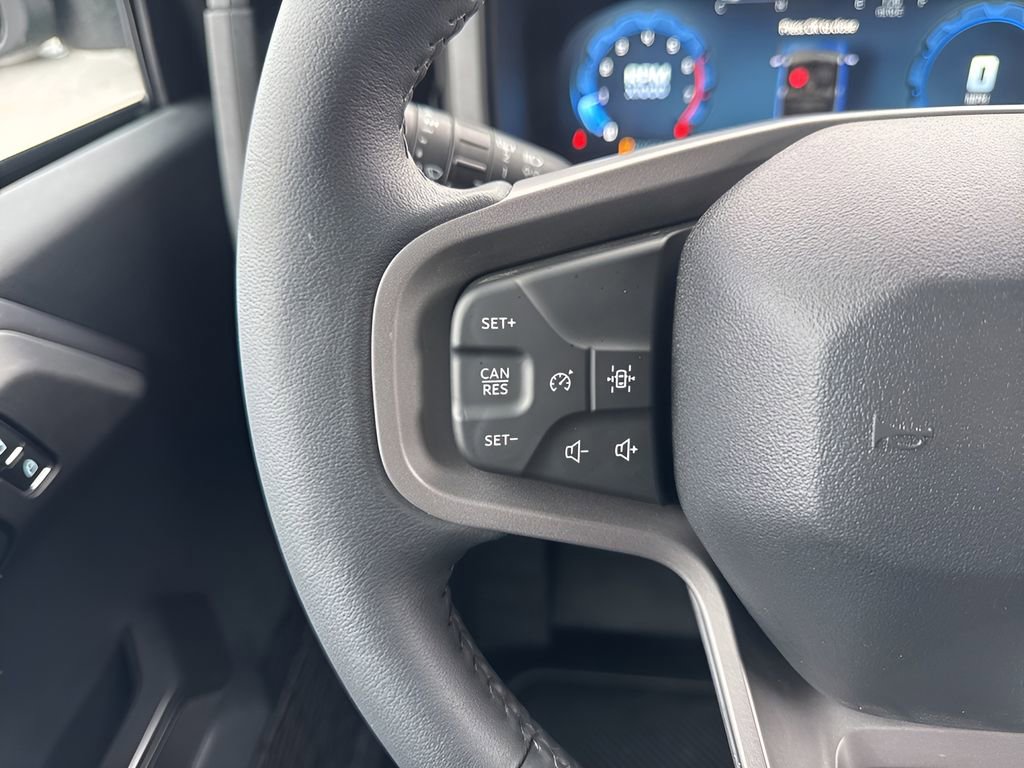 Used 2025 Ford Bronco Badlands image 13