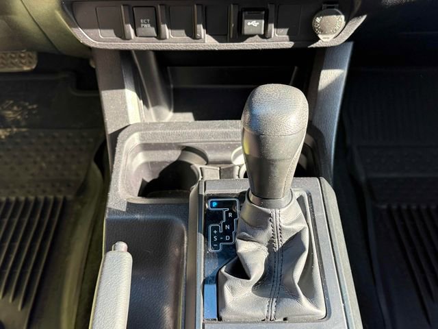 Used 2020 Toyota Tacoma SR image 4